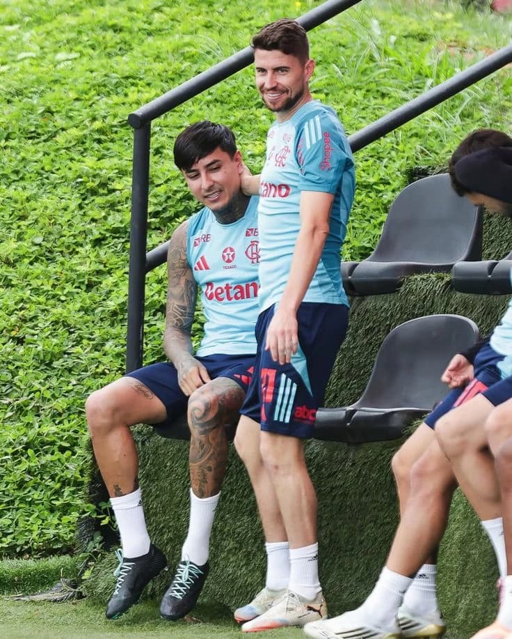 Erick Pulgar and Jorginho thumbnail