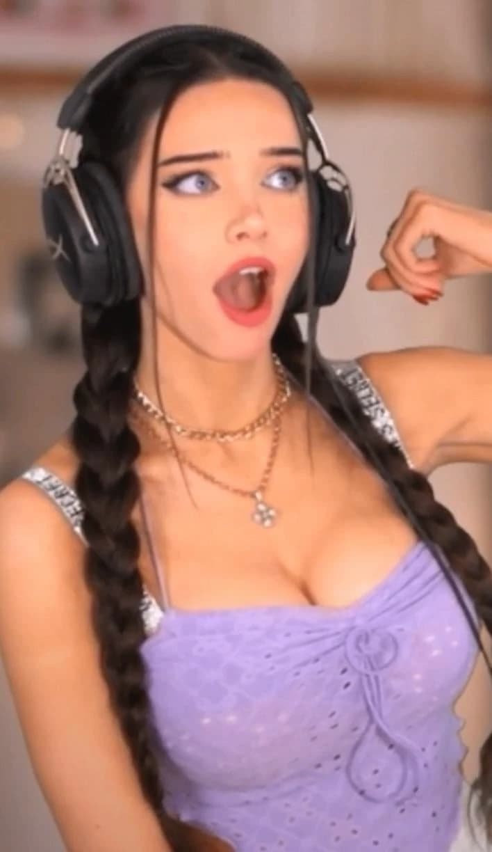 Lydia Violet  thumbnail