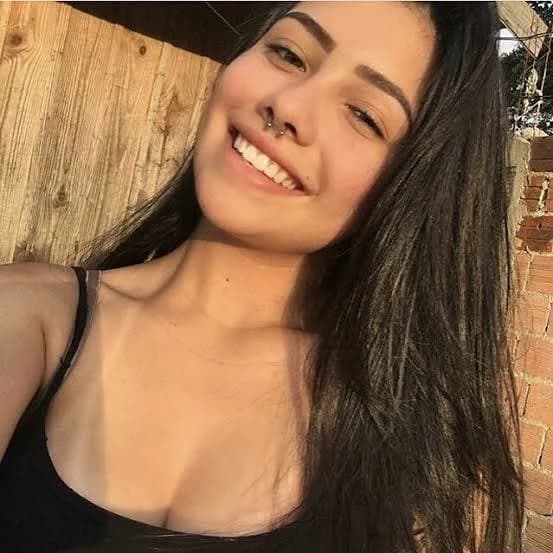 Lara thumbnail