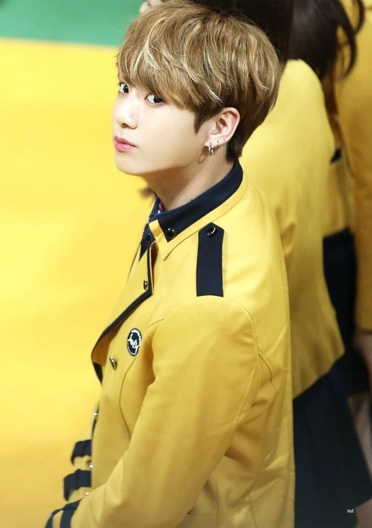 Jeon Jungkook (Idol, Colegial) thumbnail