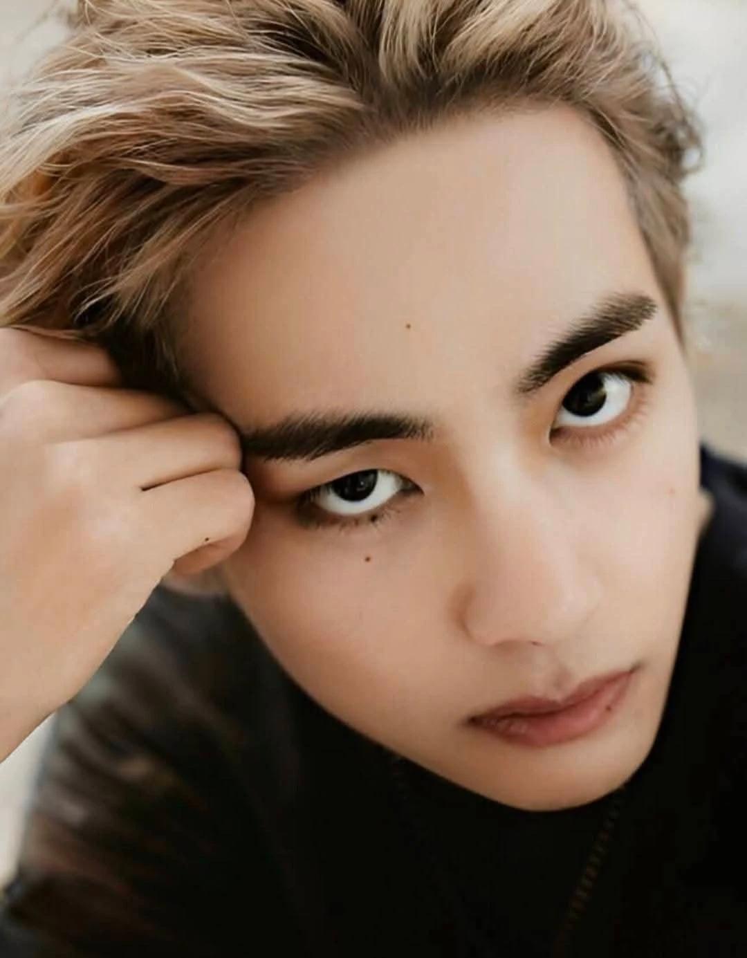 Kim taehyung thumbnail