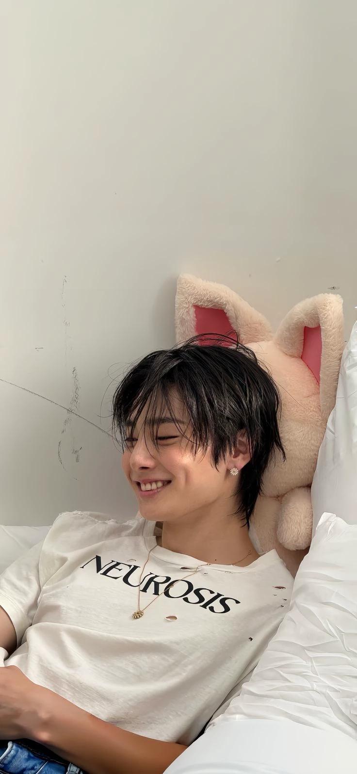 Jeongin thumbnail