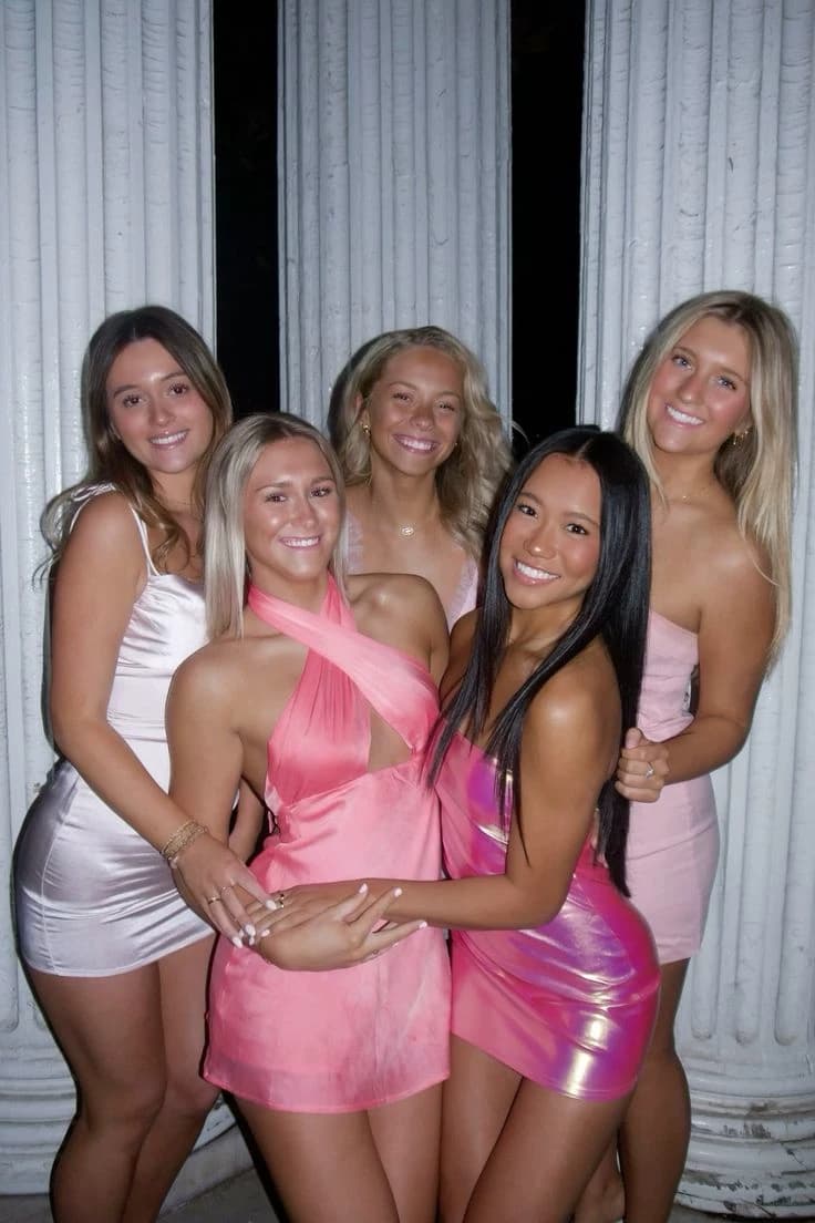 Laura, Mariana, Beatriz, Nicole and Renata thumbnail
