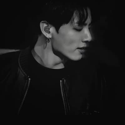 Ji-woo (지우) thumbnail