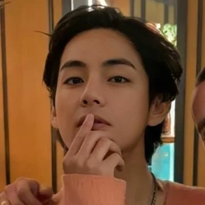 Kim Taehyung thumbnail
