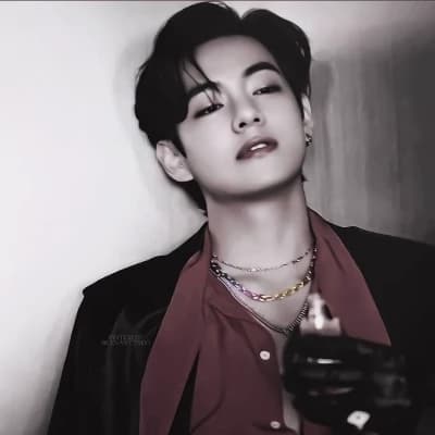 Kim Taehyung thumbnail