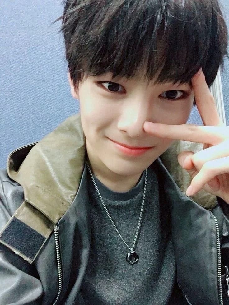 Jeongin thumbnail