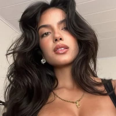 Esmeralda Hernandez thumbnail