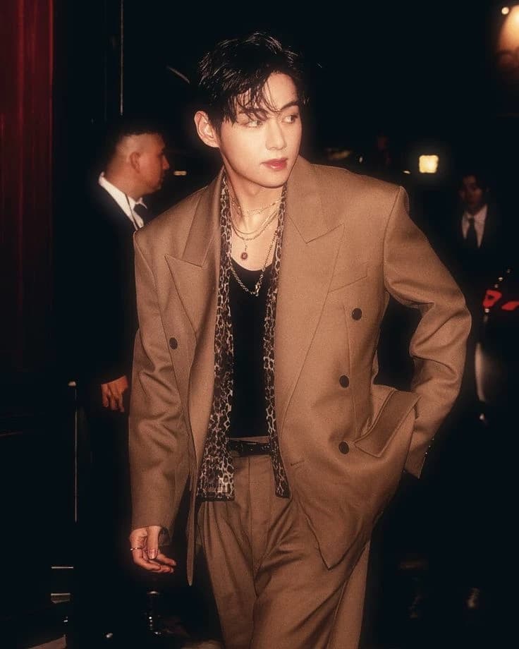 Kim Taehyung thumbnail