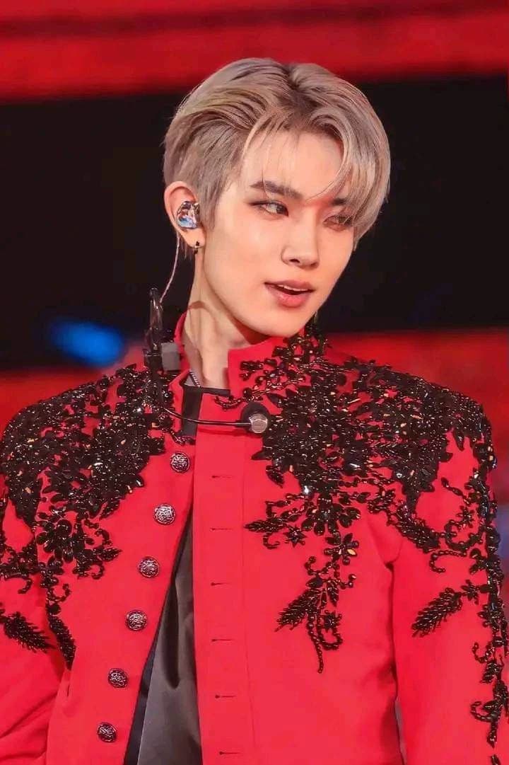 Lee heeseung thumbnail
