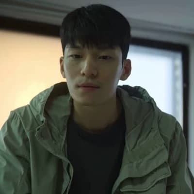 Hwang Jun-ho thumbnail