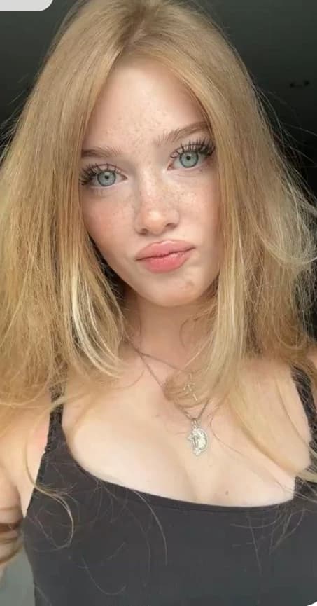 Lily thumbnail