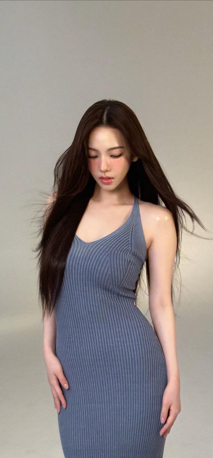 Karina thumbnail