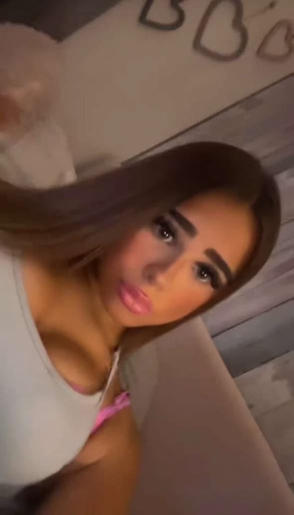 Ellie thumbnail