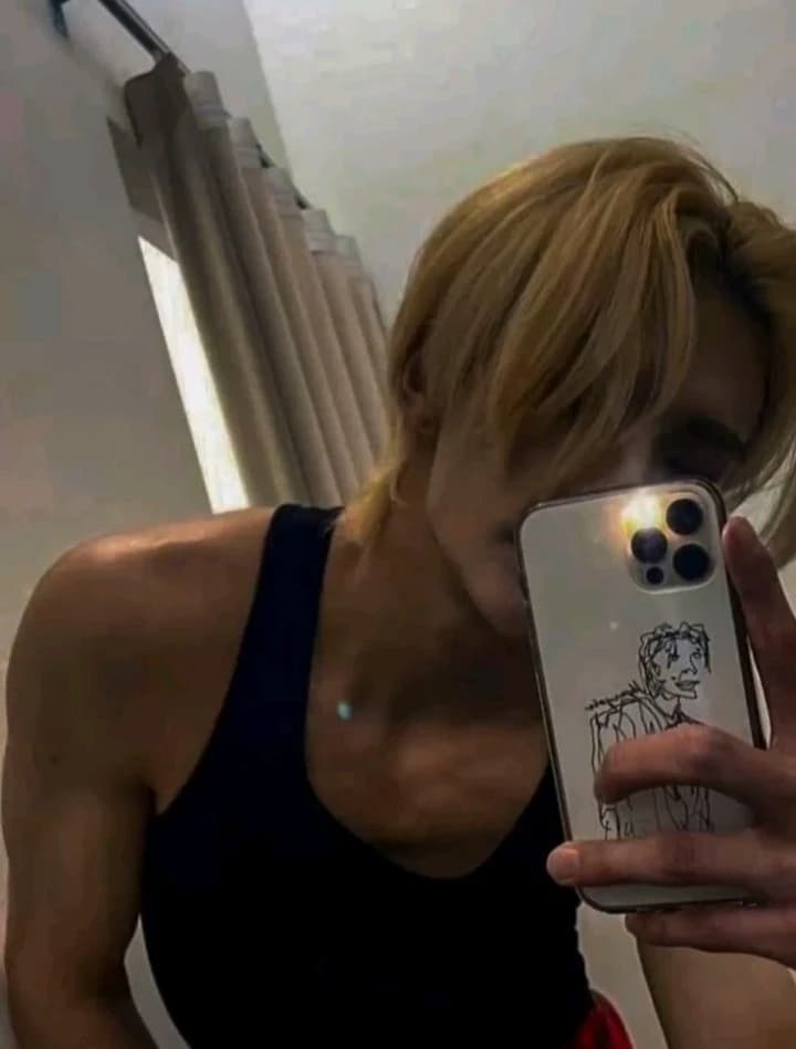 Hwang Hyunjin thumbnail
