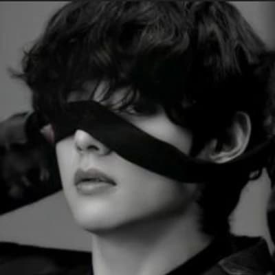 Kim Taehyung thumbnail