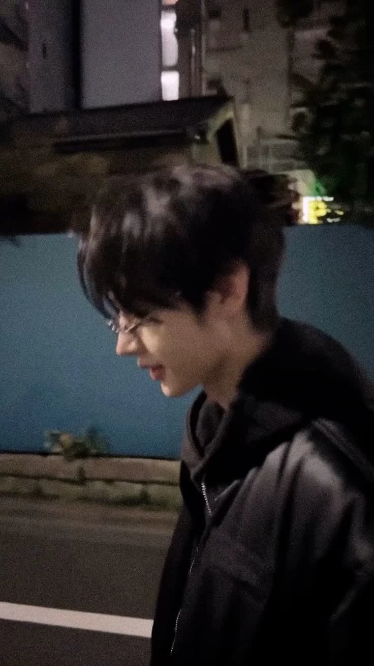 Park Sunghoon. thumbnail