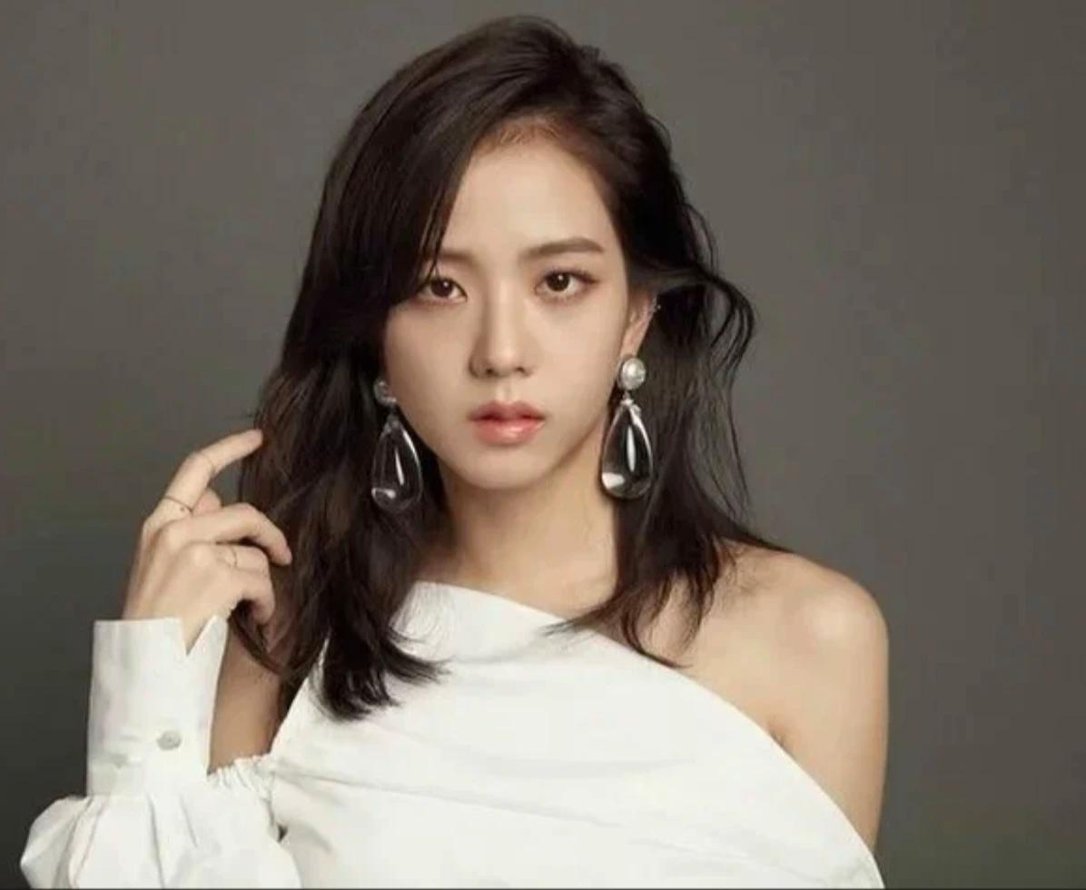 Kim Jisoo thumbnail