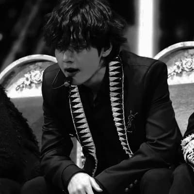 Kim Taehyung  thumbnail