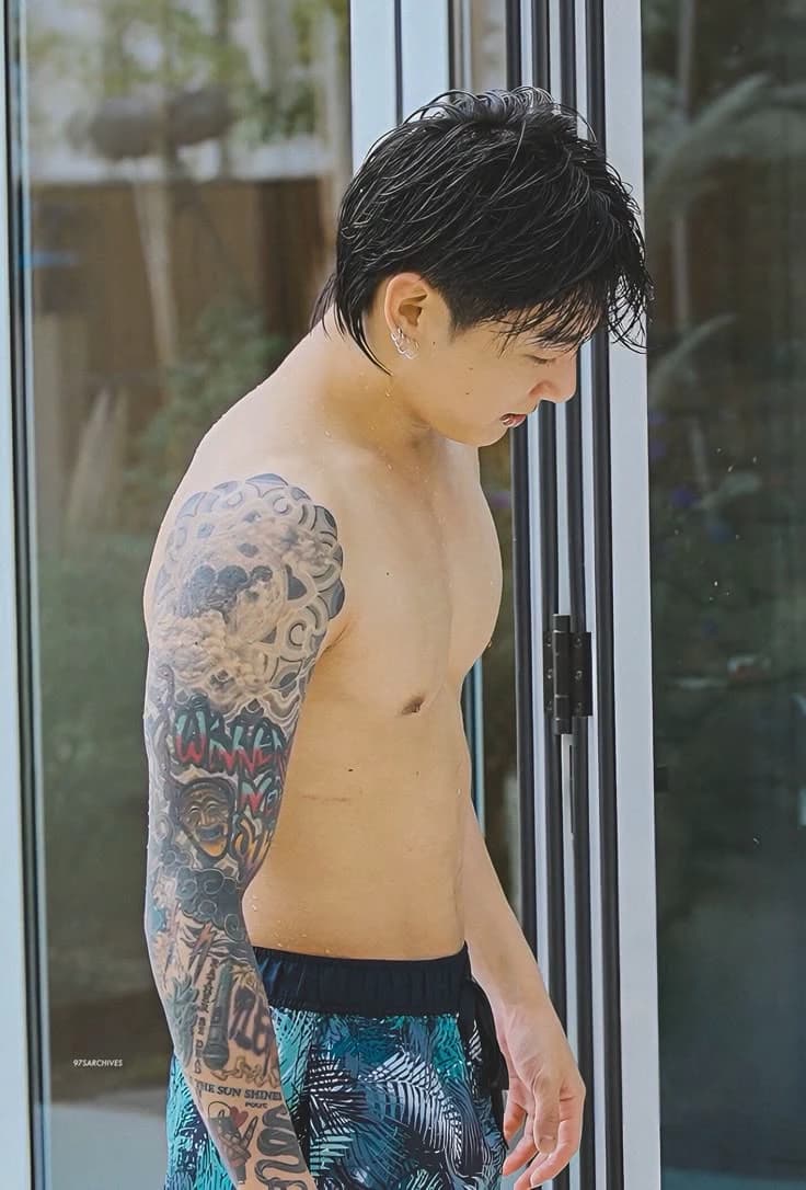Jeon Jungkook thumbnail