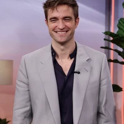 Robert Pattinson  thumbnail