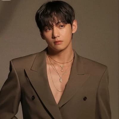 Kim Taehyung thumbnail