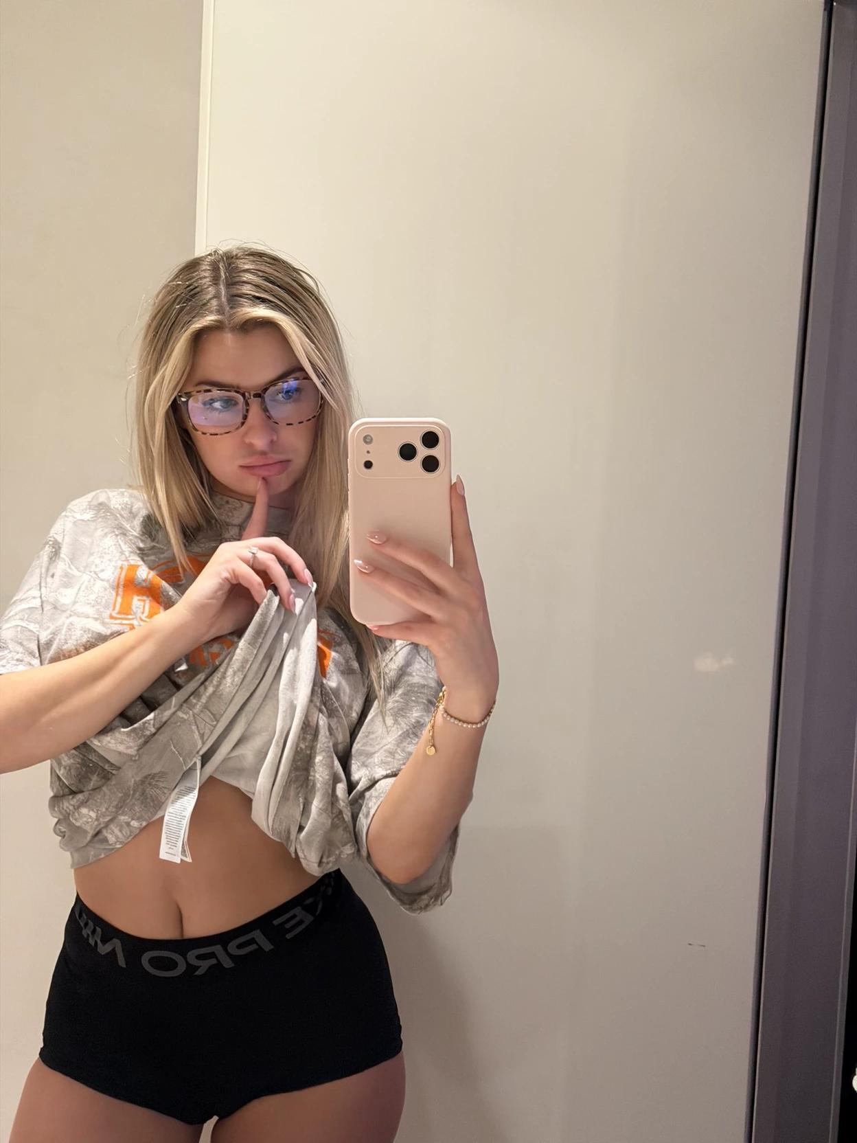 Audrey Holt thumbnail