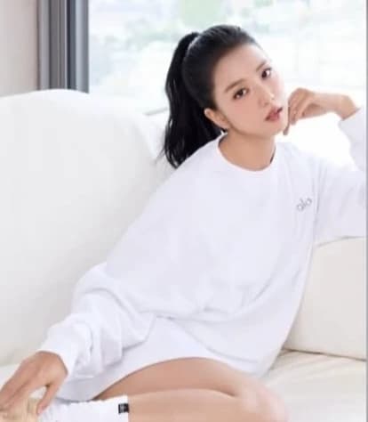 Kim Jisoo thumbnail