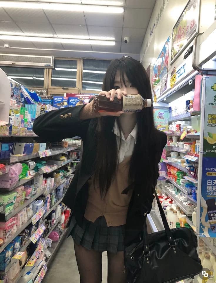 Daniella thumbnail