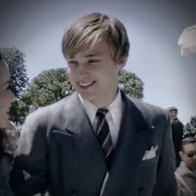 Peter pevensie thumbnail
