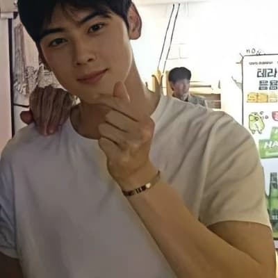 Cha Eun-woo thumbnail