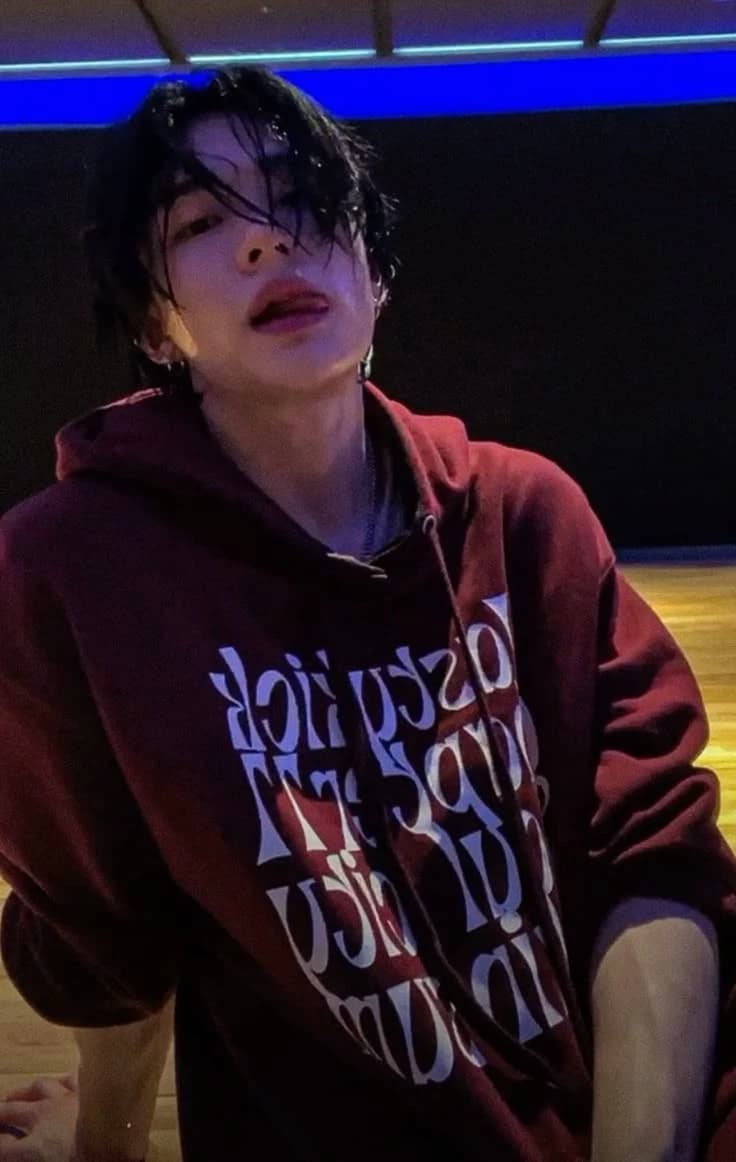 Hwang Hyunjin [BL] thumbnail