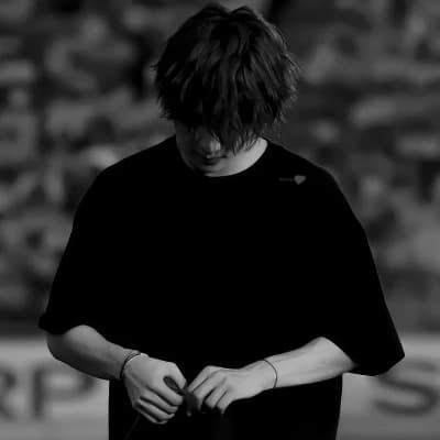 Kim Taehyung thumbnail