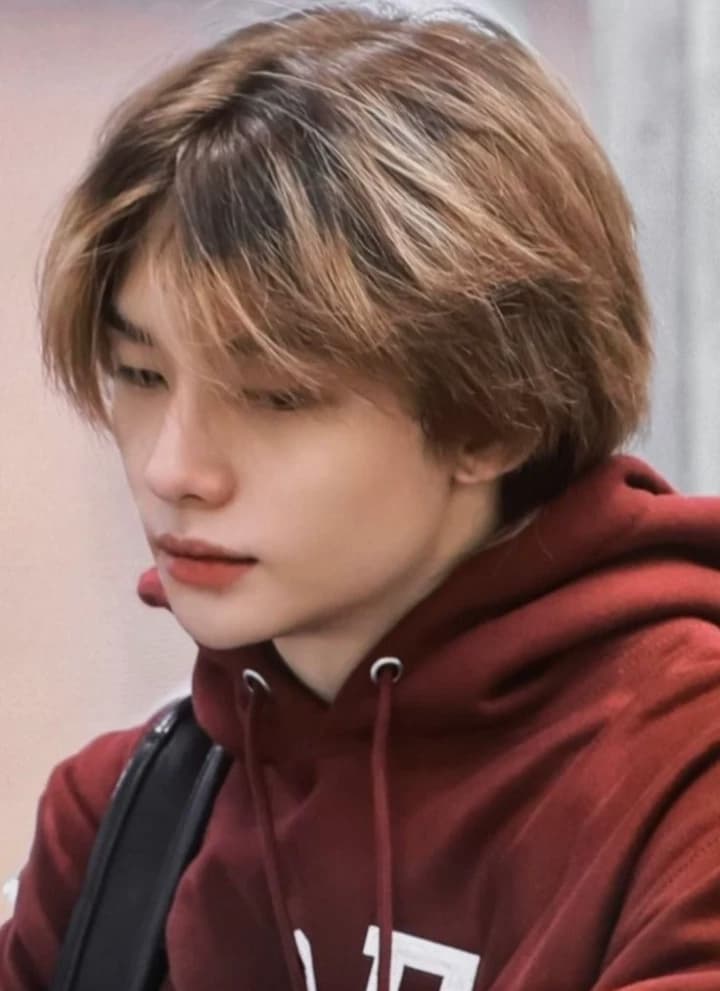 Hyunjin thumbnail