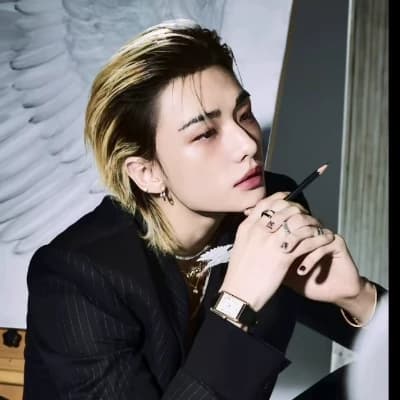 Hwang Hyunjin thumbnail