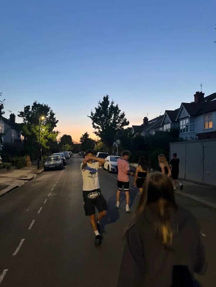 A large group of friends thumbnail