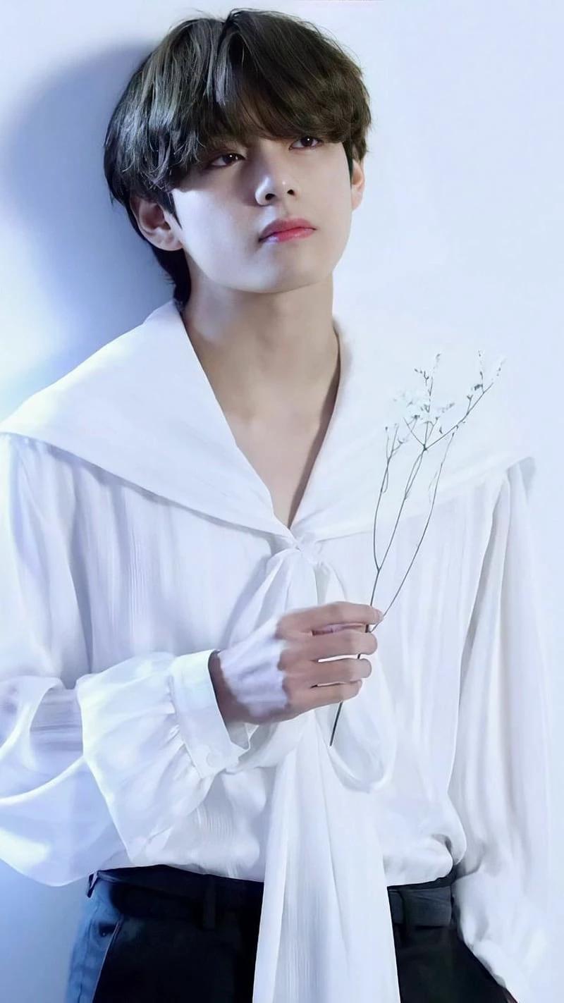 Kim Taehyung thumbnail
