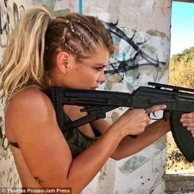 Lilly Robinson thumbnail