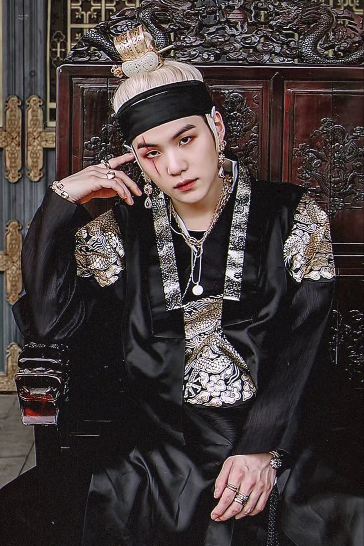 𝐌𝐢𝐧 𝐘𝐨𝐨𝐧𝐠𝐢 thumbnail