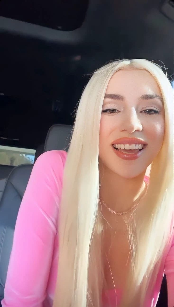 Amanda Ava "Max" thumbnail