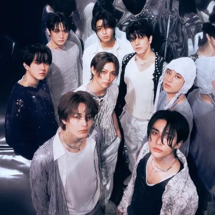 Straykids  thumbnail