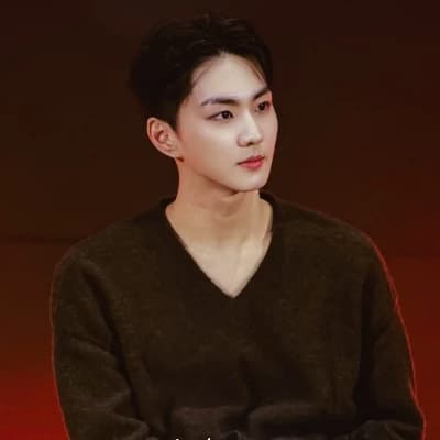 yang Jungwon (idol)  thumbnail