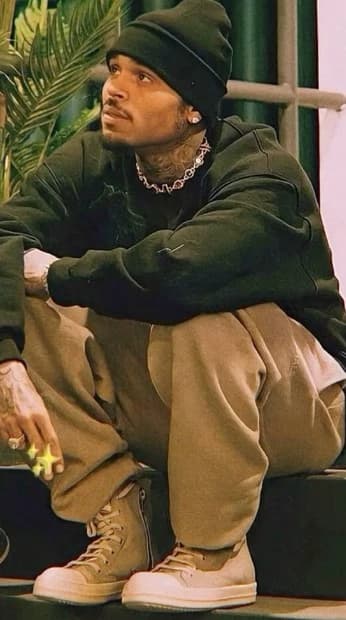 Chris brown  thumbnail