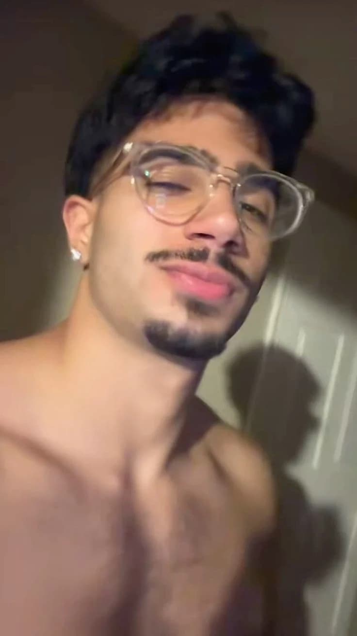 Alex thumbnail