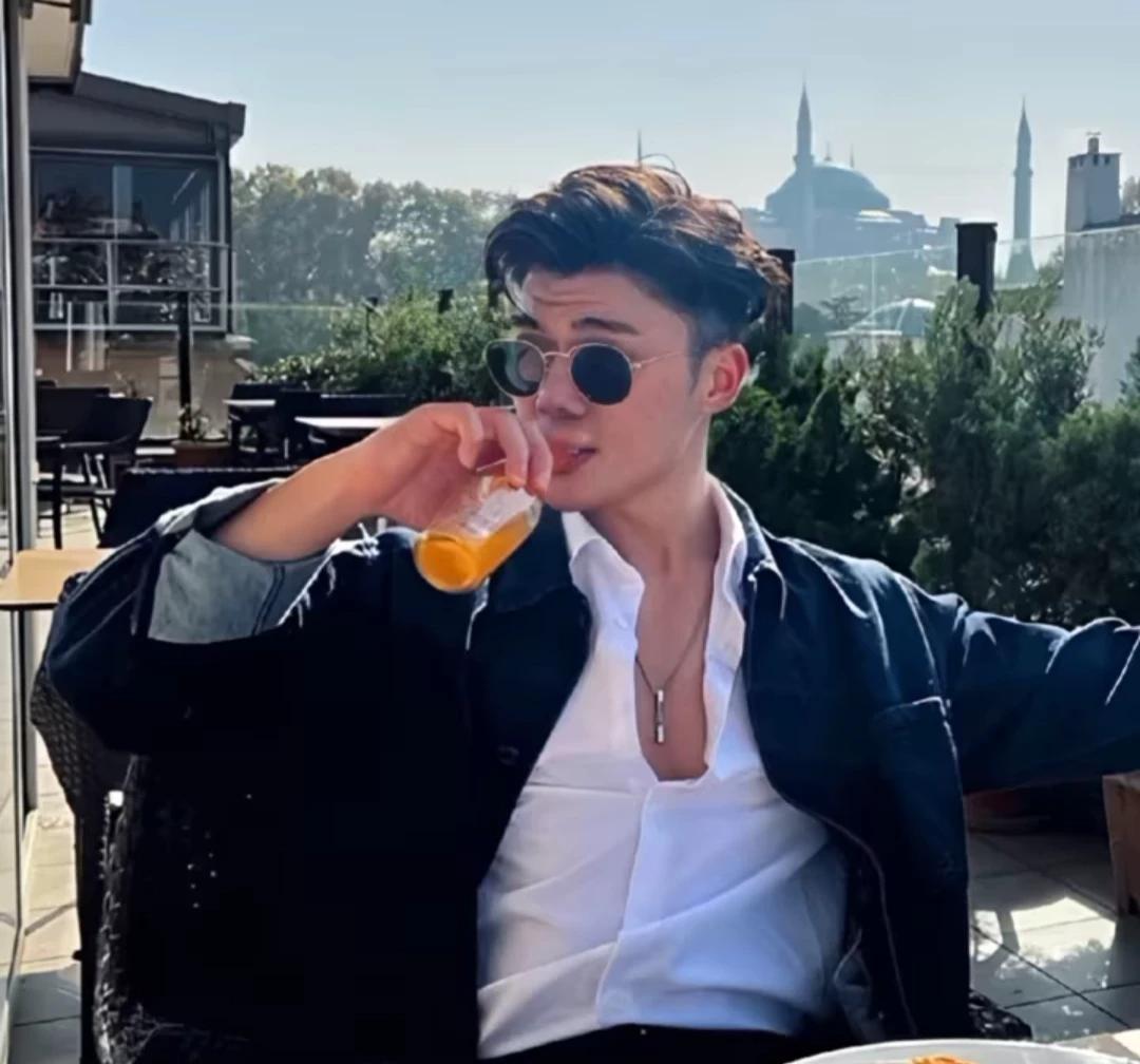 Professor Alex(your husband who doesn't loves u) thumbnail