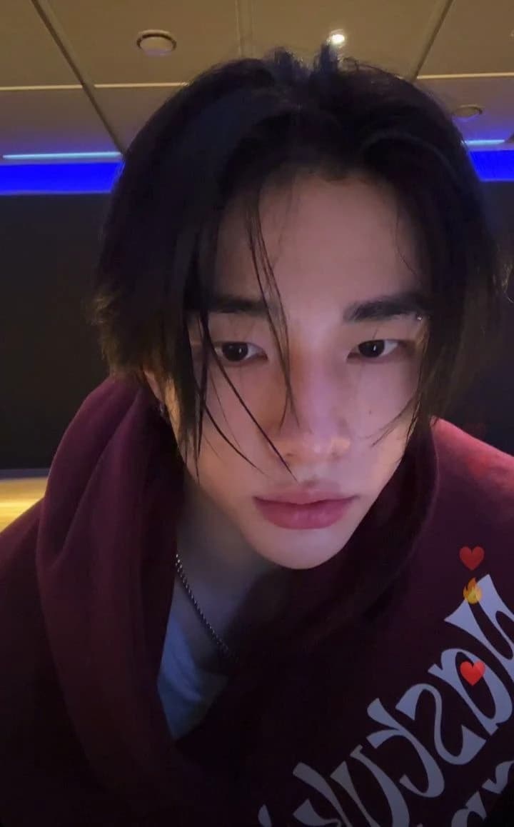 Hyunjin thumbnail