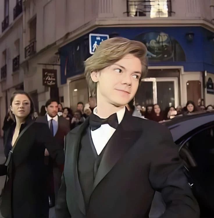 thomas brodie sangster thumbnail