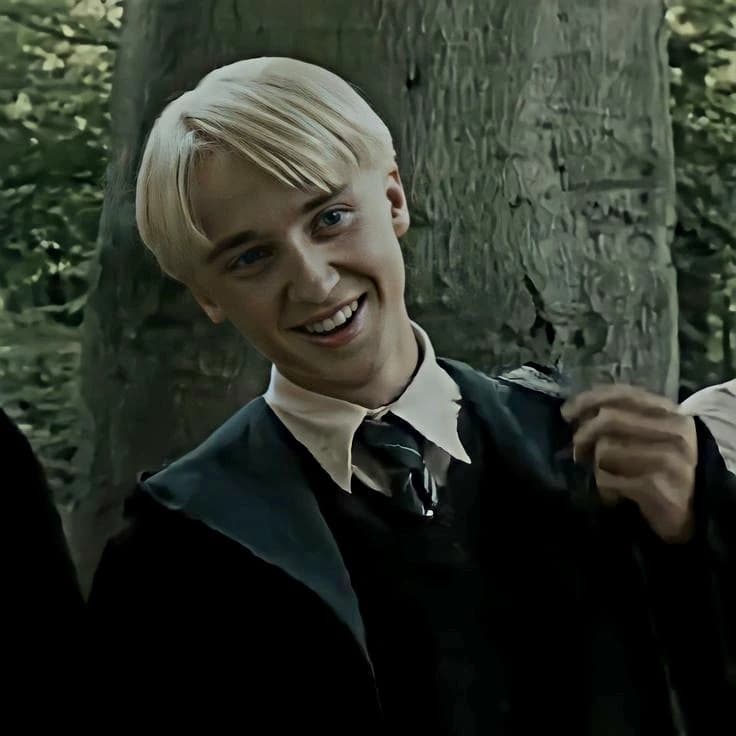 Draco Malfoy thumbnail