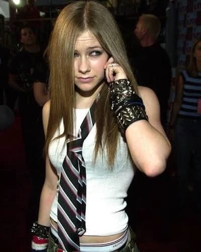 Avril Lavigne  thumbnail