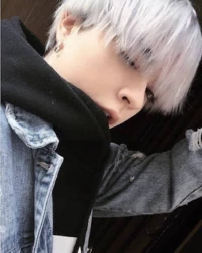 Lee Know thumbnail